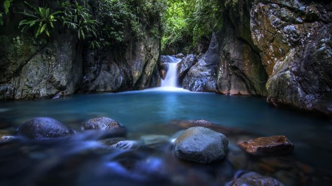 7 Wisata Terbaru 2024 Curug Eksotis Yang Ada di Bogor! Tertarik Mengunjungi? Cek Disini