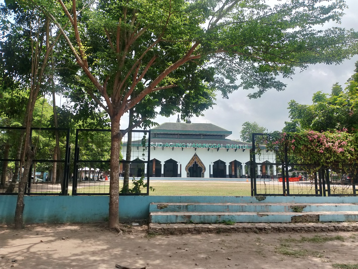 Bupati Bantul: Urusan Agama Bukan Wewenang Daerah, tapi Puluhan Miliar Tetap Digelontorkan