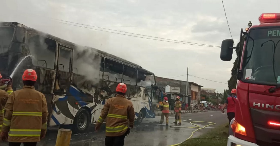 Bus PO Haryanto Kebakaran di Jalan Ring Road Barat Sleman, Ini Penyebabnya