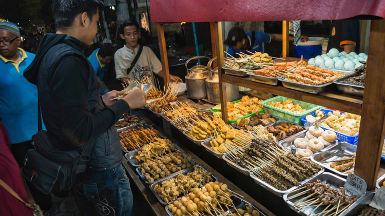 Angkringan Merupakan Jantung Sosial dan Kehangatan Malam Yogyakarta, Berikut Informasi Selengkapnya