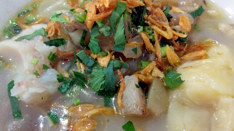 Ikonik dan Legendaris, Berikut Daftar Destinasi Sop Kaki Kambing Paling Terkenal di Bandung