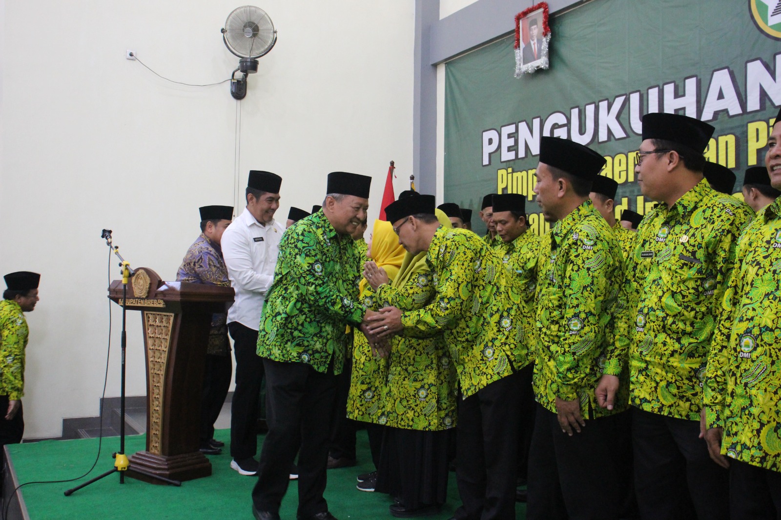 Pimpinan Daerah dan Cabang Dewan Masjid Indonesia Kabupaten Brebes Dikukuhkan