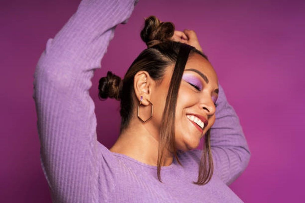 Cantik Elegan Tingkatkan Percaya Diri, Inilah 5 Model Anting Emas yang Cocok untuk Orang Gemuk