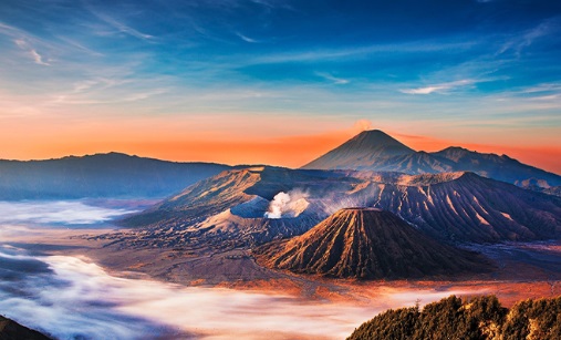 10 Pesona Gunung Unik di Indonesia; No 10 Bikin Kamu Takjub!