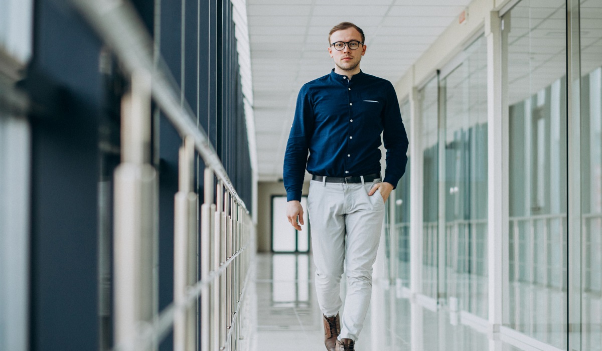 Smart Casual Fashion 2025: Eksplorasi Gaya Simpel nan Elagan, Simak 4 Elemen Penting Didalamnya