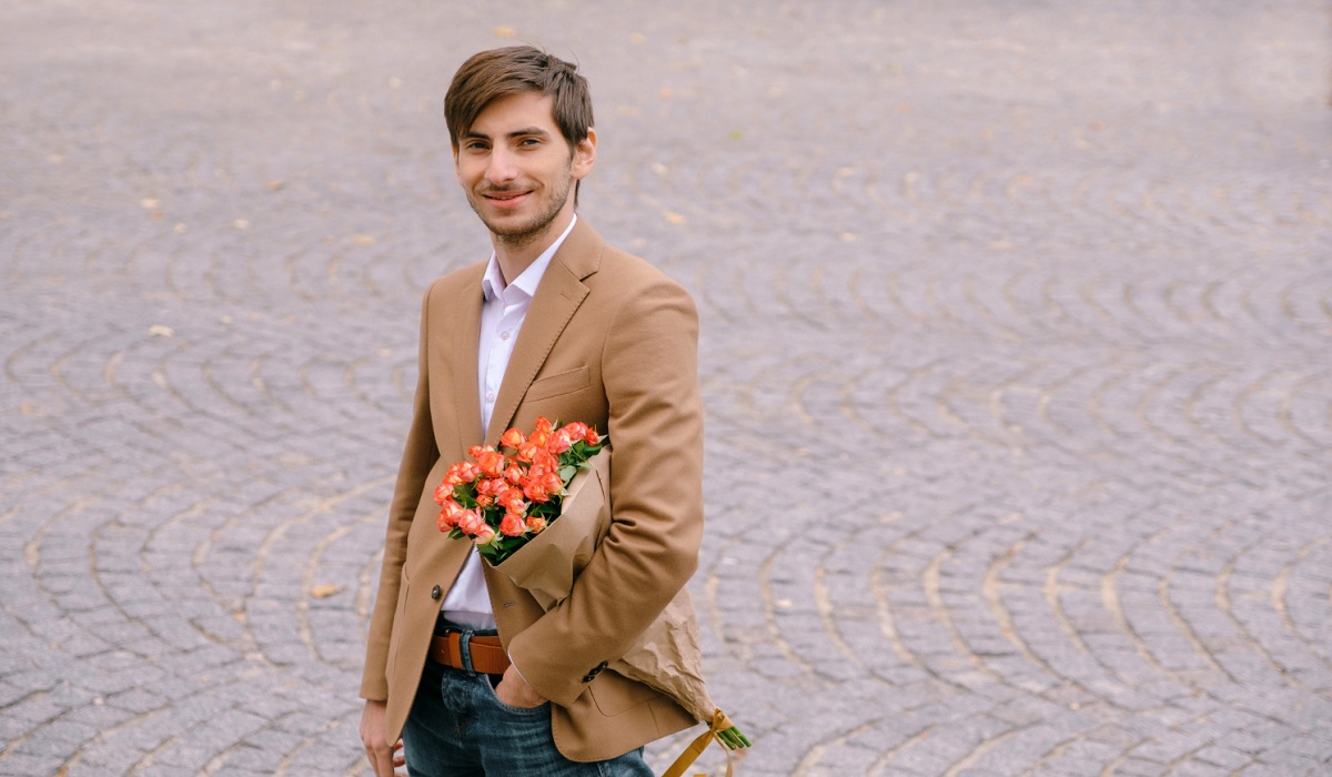 7 Ide Kombinasi First Date Outfit untuk Pria, Buat Visualmu Semakin On Point, Cek Disini