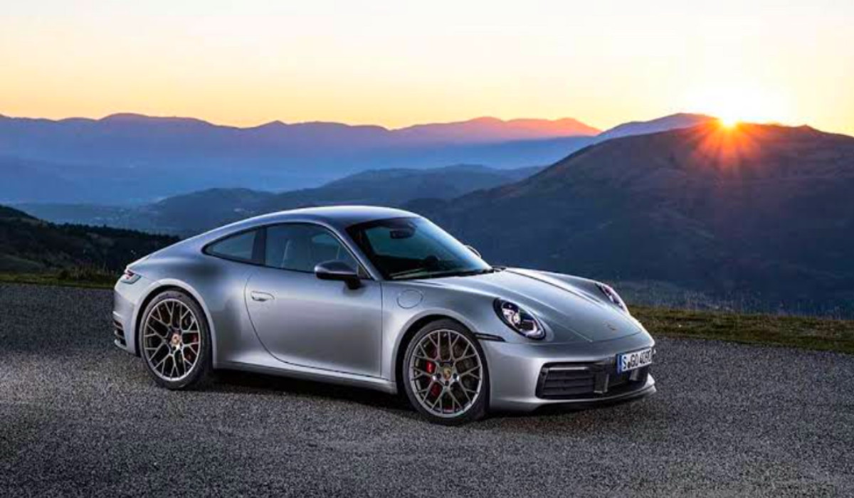 Porsche 911 GT3: Mobil Terbaru 2024 yang Janjikan Performa Luar Biasa, Intip Spek Lengkapnya Disini!