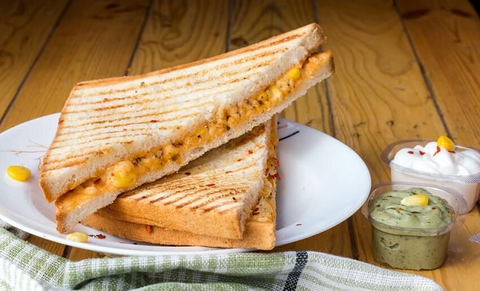 Roti Isi Telur Lipat Korea, Cocok Buat Sarapan Sebelum Berangkat Kerja atau Sekolah, Nih Cara Bikinnya