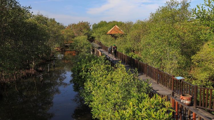 Destinasi Wisata Terbaru 2024 Ramah Anak Surabaya, Bisa Keliling Luar Negeri Versi Murah