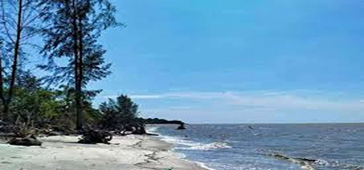 Cantik dan Indah! Daftar Pilihan Wisata Pantai Medan 2025, Dijamin Tenang Cocok Buat Melepas Penat