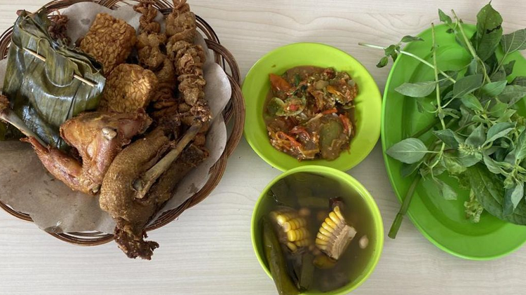 Wisata Kuliner Malam di Tangerang, Sensasi Bersantap Menu Rumahan Nusantara 