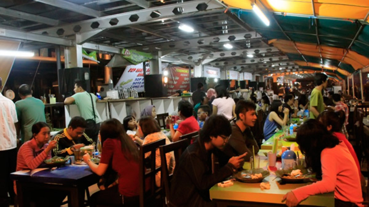 Menjelajahi Simpang Lima Menikmati Senja Untuk Ngabuburit Seru dan Hemat