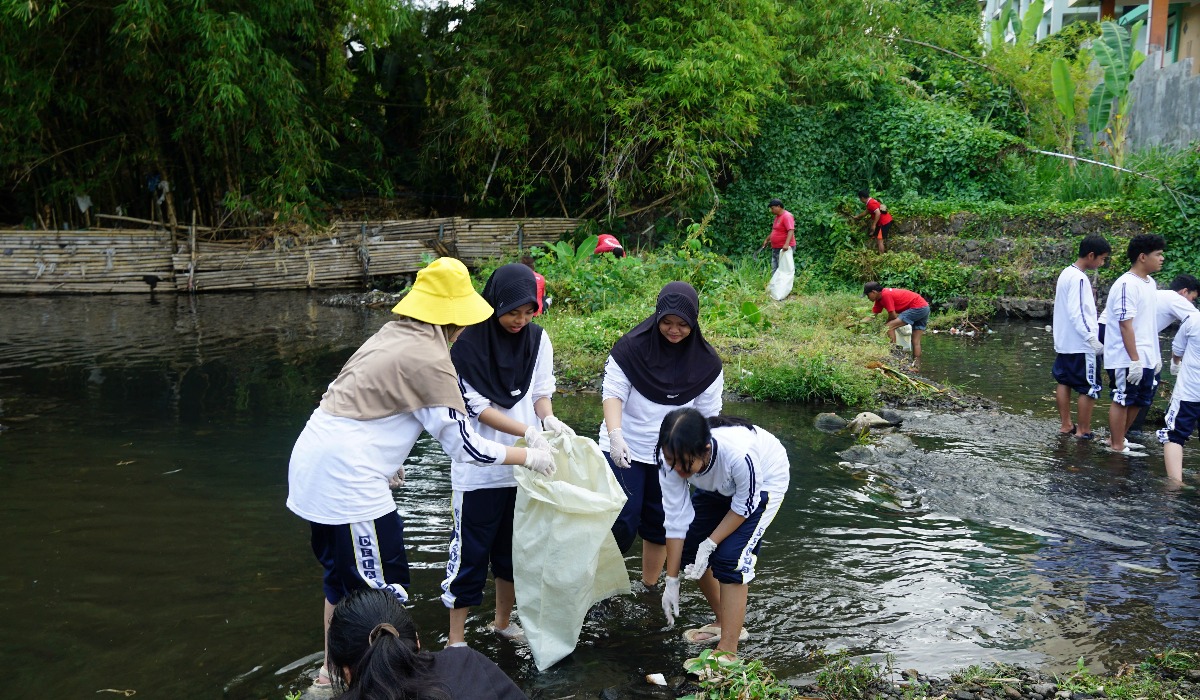 Masih Ada Warga Buang Sampah ke Sungai, Wali Kota Hasto Tegaskan Penindakan Tipiring