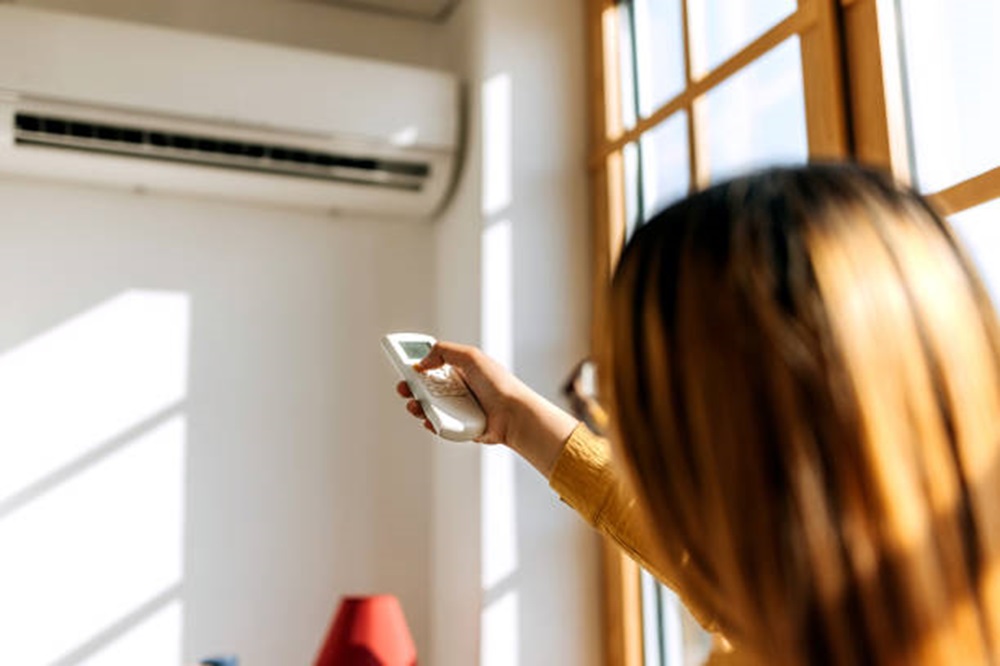 7 Tips Penggunaan Merek AC Terbaik Saat Cuaca Panas, Dijamin Hemat Tetap Dingin