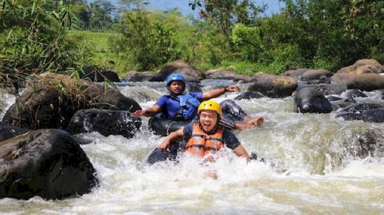 Petualangan Seru dan Bisa Meningkatkan Adrenalin di Kawasan Jawa Barat, Simak Ulasan Lengkapnya Disini