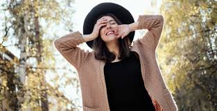 Gaya Fashion Wanita Dengan Cardigan Rajut Yang Modern, Bikin Tambah Keren Dan Nyaman Untuk Berbagai Momen