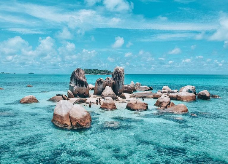 Wisata Terbaru 2024 Pantai Belitung Jadi Incaran Banyak Wisatawan Lokal dan Asing
