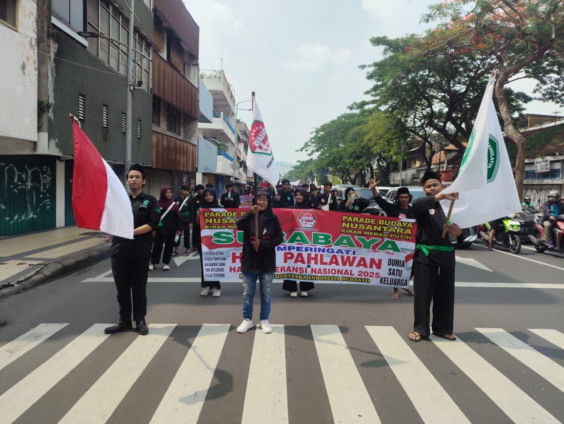 Warga Ikuti Kirab Merah Putih, PNIB Serukan Tolak Reuni 212