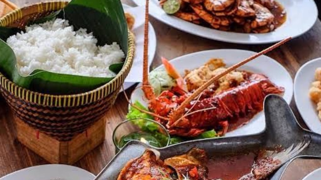 Maknyus Banget! 7 Tips Temukan Makanan Seafood Terbaik di Area Pantai Pangandaran!