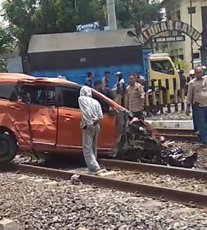 KA 161 Bangunkarta Hantam Mobil dan Motor di Brambanan–Maguwo, Penyebab Masih Diselidiki