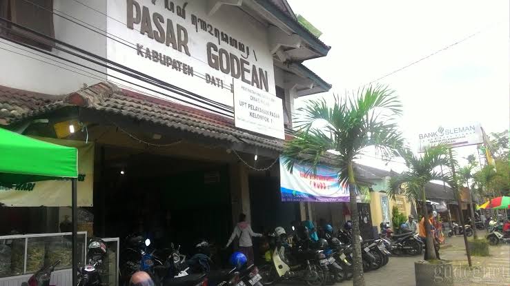 Penataan PKL Pasar Godean, Jualan Akhir Pekan dengan Sistem Blok Utara dan Selatan