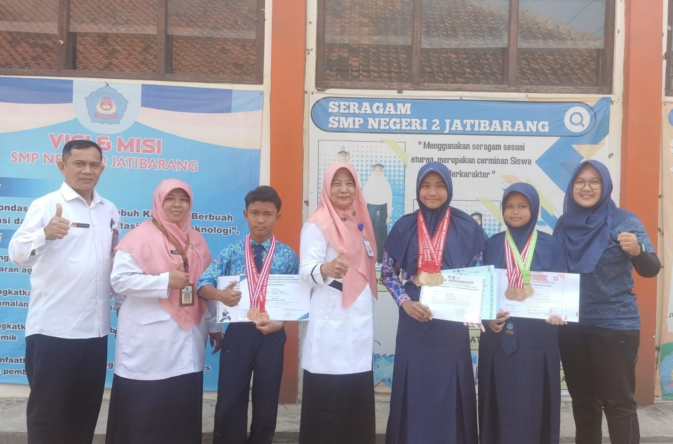 Berprestasi, Tiga Siswa SMPN 2 Jatibarang Borong Enam Medali Popda