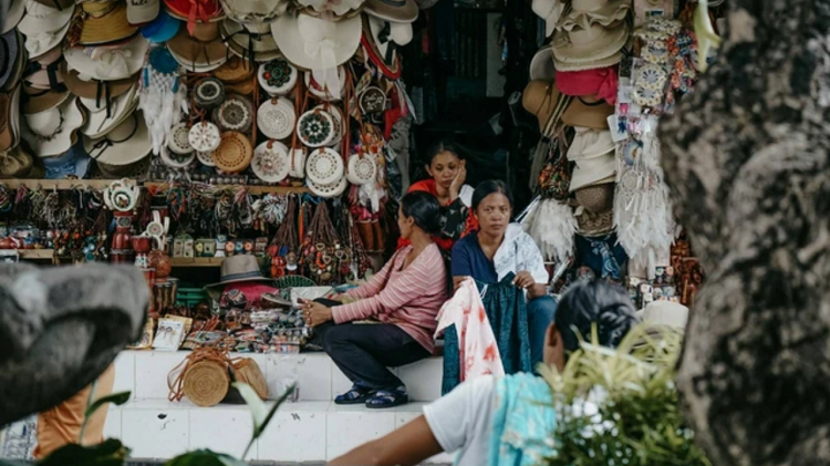 Surga Harta Karun Eksplorasi Pasar Loak Taman Puring dan Destinasi Penuh Nostalgia