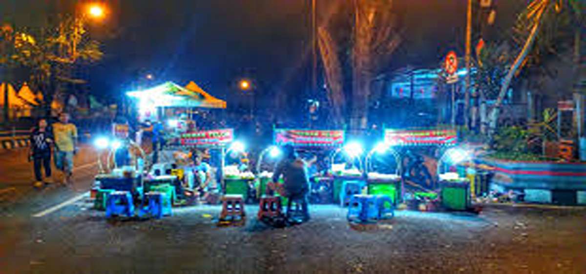Liburan Malam Seru! Berikut 8 Tempat Makan Populer Salatiga, Enak dan Murah Buat Kulineran Bersama Keluarga