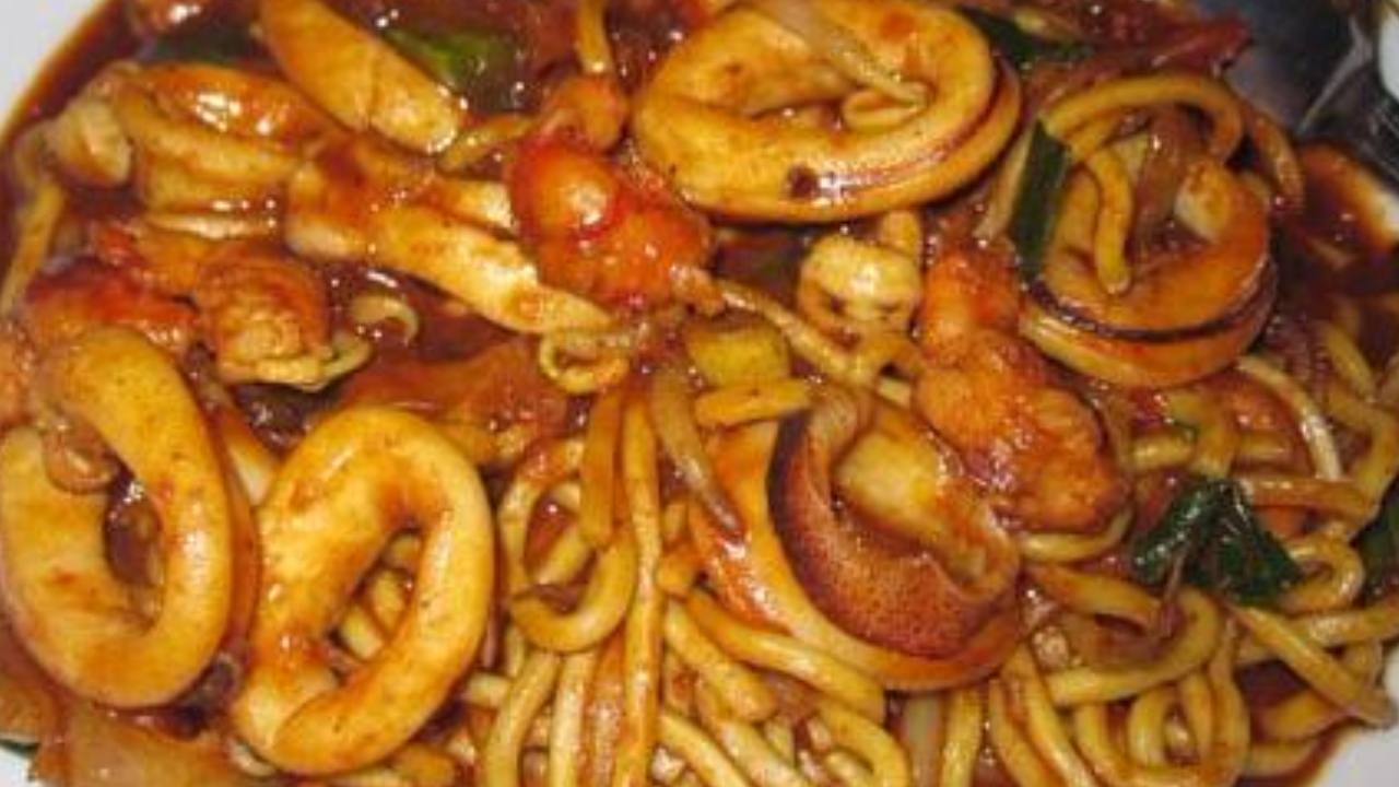 Mie Aceh Bandung Paling Enak dan Otentik, Rempah yang Bikin Ketagihan!