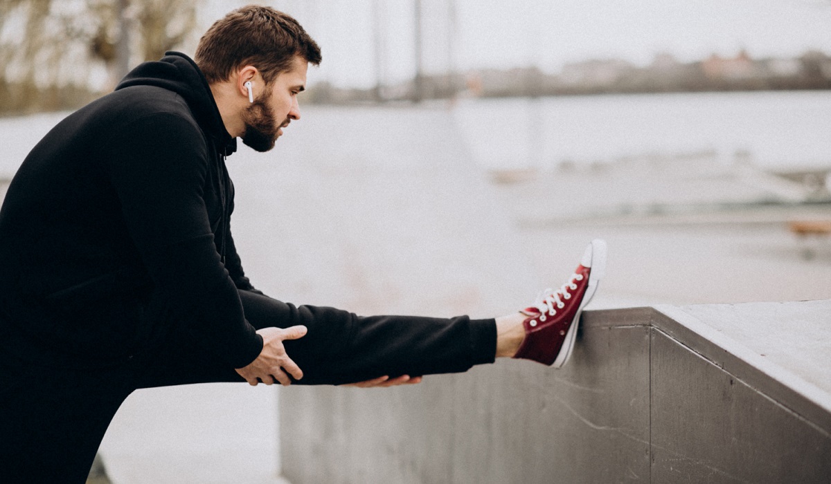 7 Jenis Sepatu Sneakers dengan Desain Modern yang Cocok untuk Padu Padan Outfitmu, Simak Disini