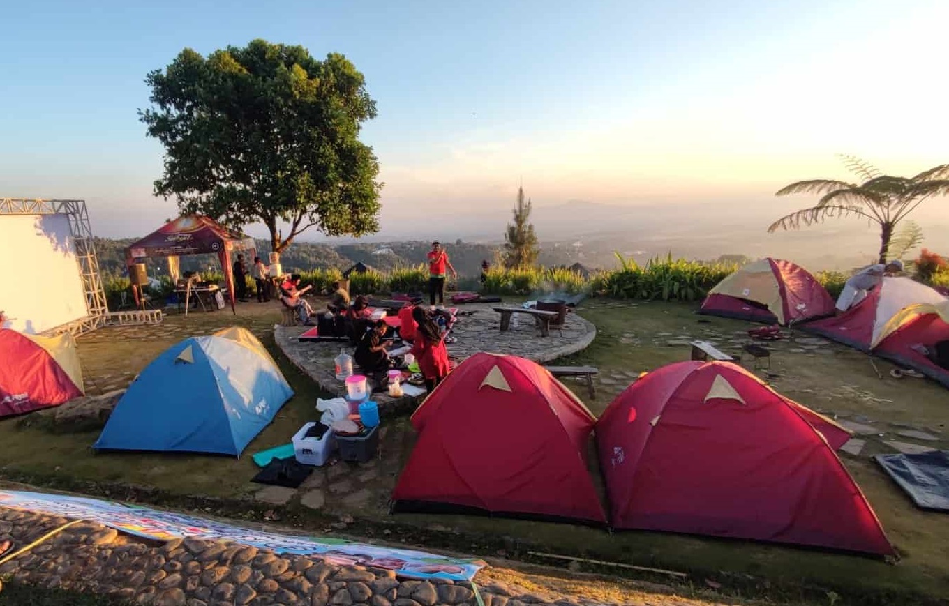 Rekomendasi Wisata Terbaru 2024 Camping Gorund Di Nganjuk, Nikmati Sensasi Menginap Dengan View Langit Cantik!