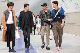 8 Style Fashion Pria Terhits 20025 Nyaman Dan Stylish, Dengan Kombinasi Gaya Kasual Dan Elegan