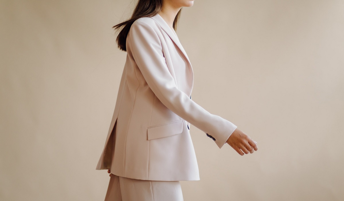 Modern dan Minimalis, Inilah 5 Ide Paduan Clean Outfit yang Bisa Jadi Referensi Gaya Busana Terbaikmu