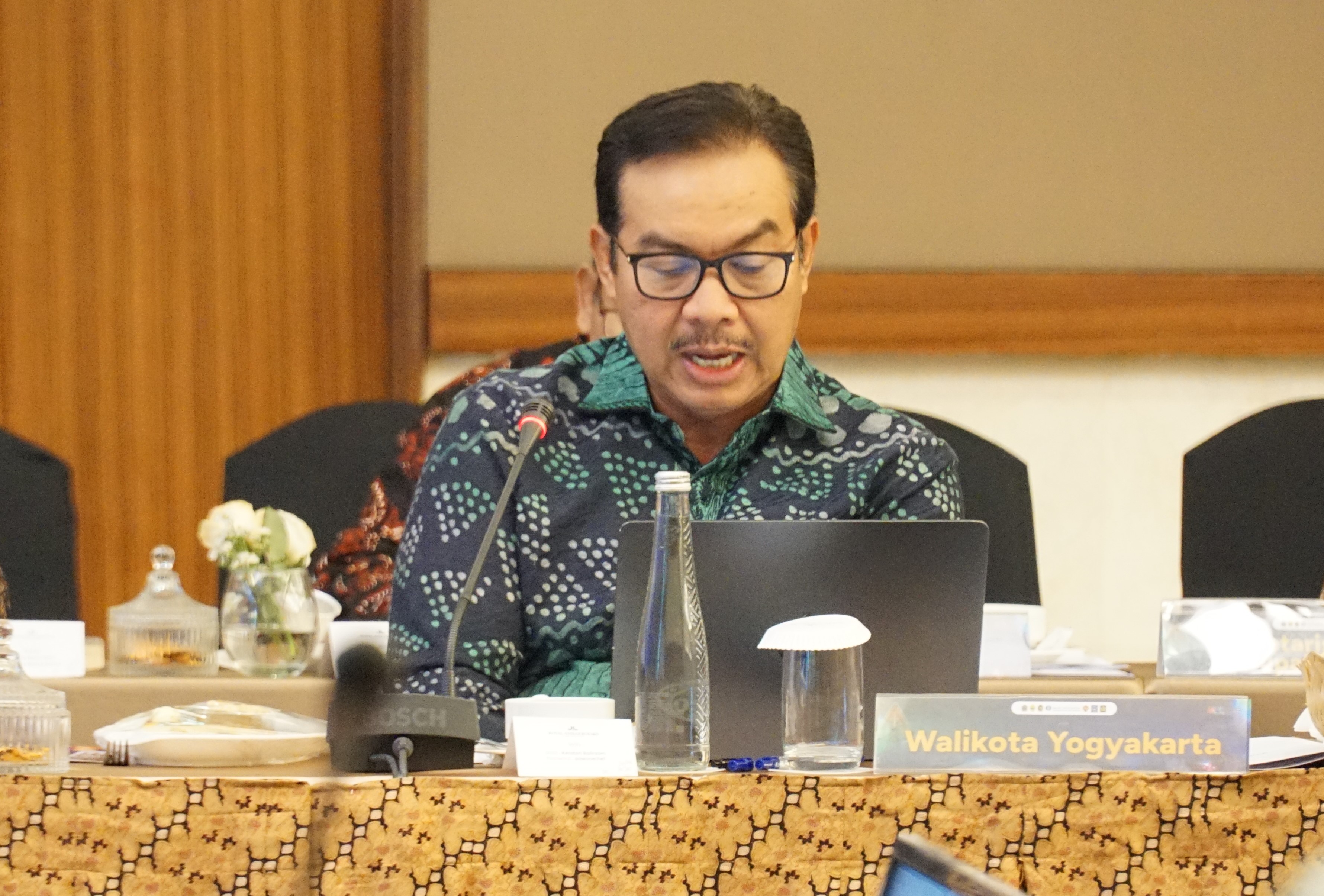 Kios Segoro Amarto Diperluas ke Kelurahan, Hasto Siapkan Anggaran 2026 untuk Kendalikan Inflasi