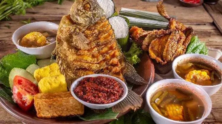 Destinasi Kuliner Tradisional Dengan Pemandangan Alam Oindah di Bogor, Simak Ulasan Lengkapnya Disini