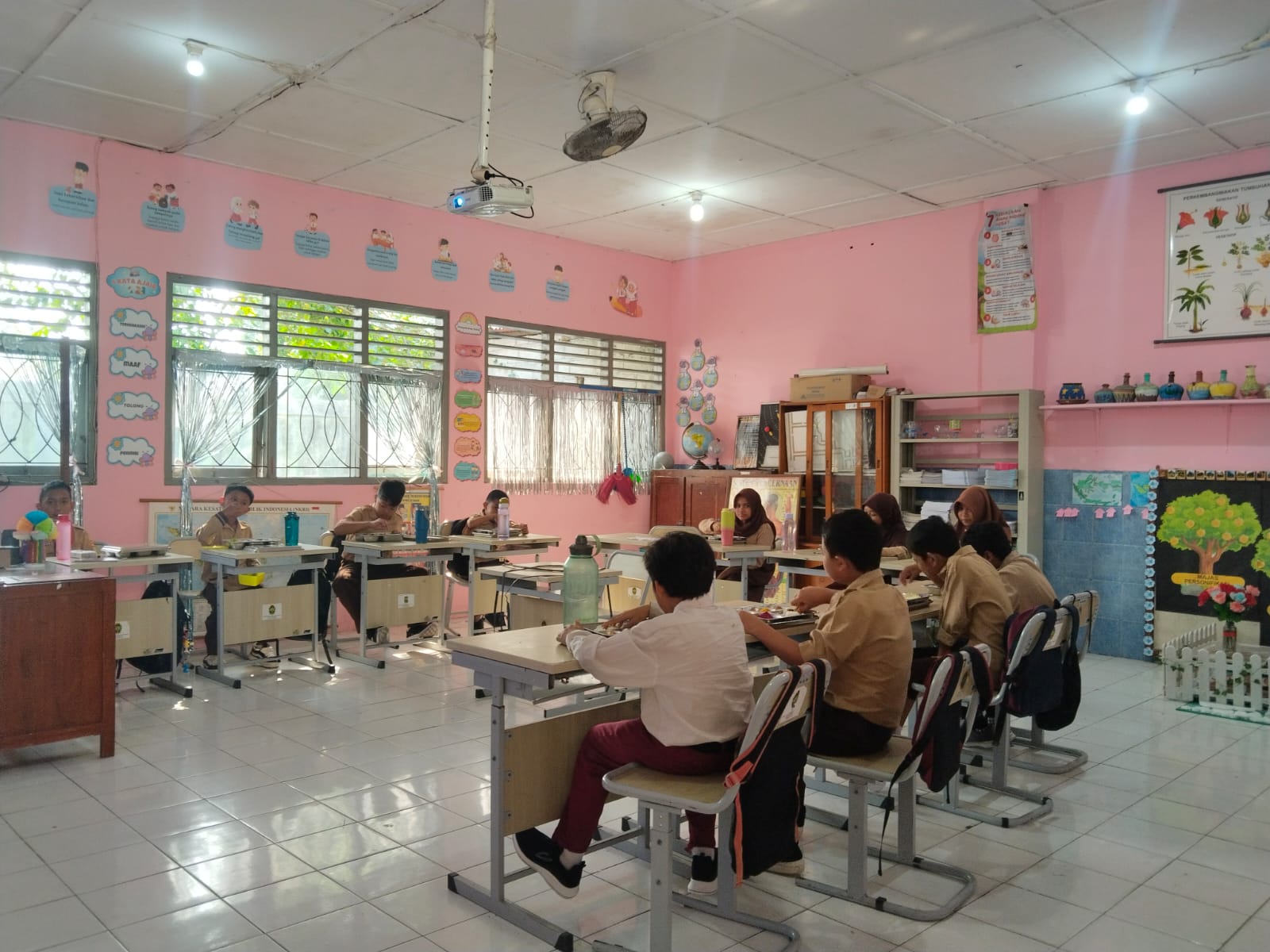 SD Negeri Pingit Jogja Hanya Dapat 11 Murid Baru, Kepala Sekolah: Miris, Tapi Kami Terus Berjuang
