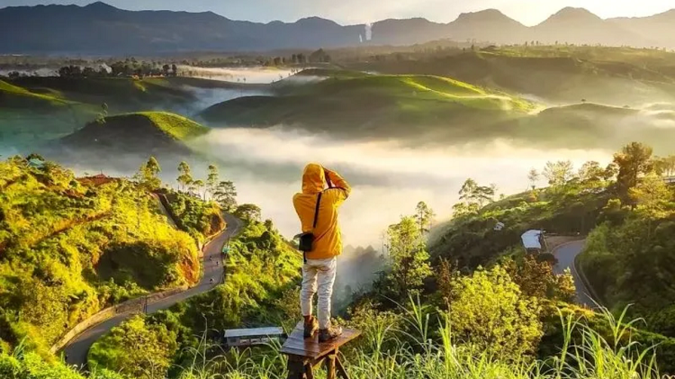 Pilihan Destinasi Sunrise Terbaik di Bandung yang Bikin Takjub
