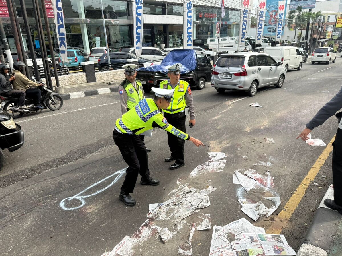Tragedi Pagi di Sleman Motor Oleng Mobil Bertabrakan Tewaskan 3 Orang