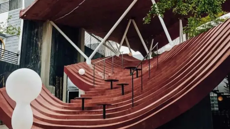 Melepas Penat di Ruang Terbuka Hijau Jadi Pilihan Kafe Outdoor Terbaik di Bekasi