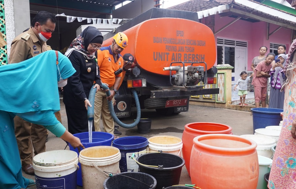 Bendungan di Batang Diperbaiki, Satu Dukuh Kekeringan