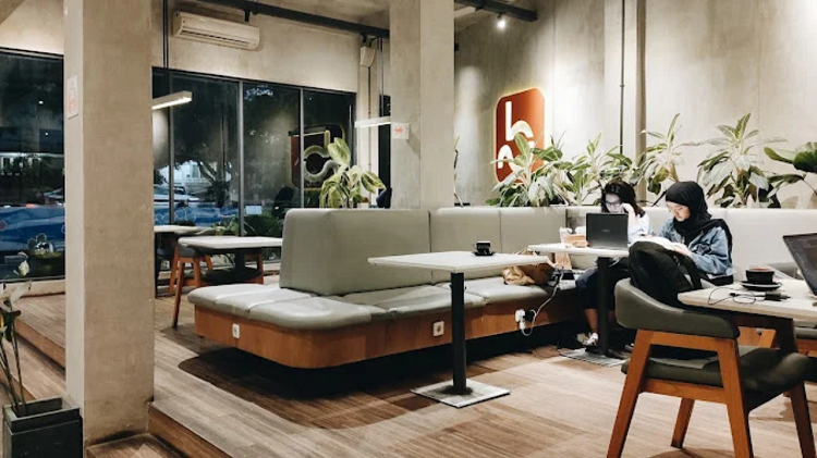 Juara! Eksplorasi Rasa Kopi Dingin Terbaik Paling Digemari di Kota Bandung