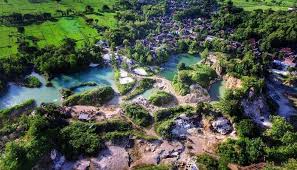 Tempat Liburan Akhir Tahun Jogja Rasa Raja Ampat, Simak Pesona Telaga Biru Semin