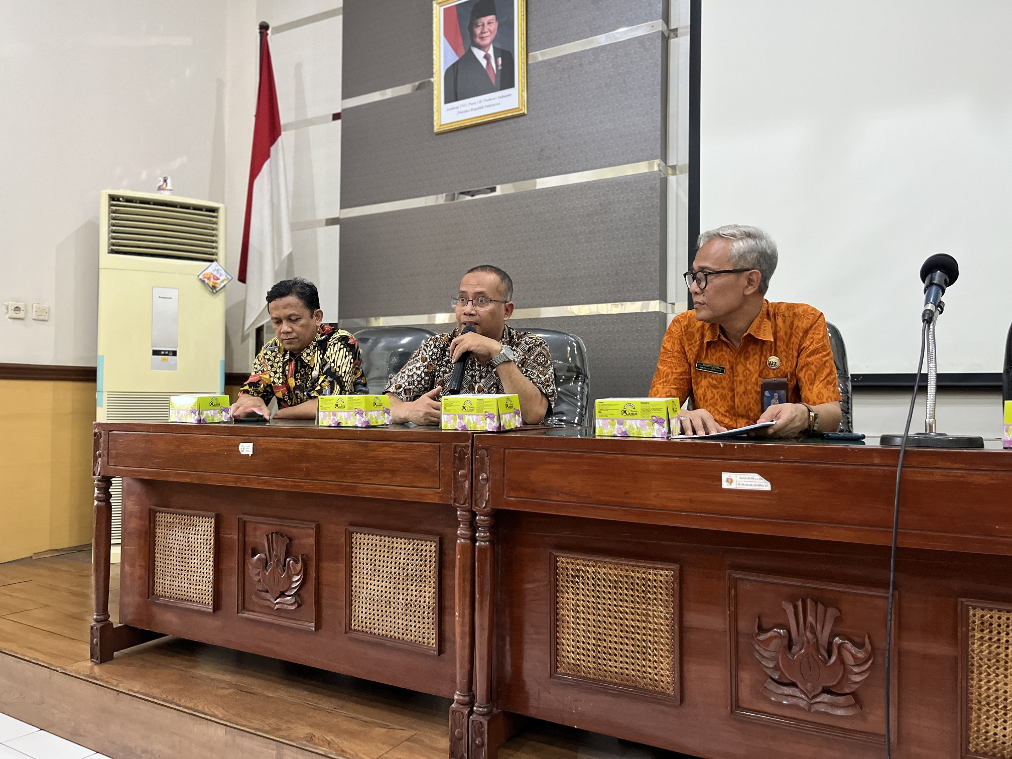 Disdikpora Pandeglang Tindak Oknum Kepsek dan Guru SDN 2 Ciodeng yang Karaoke Saat Jam Belajar