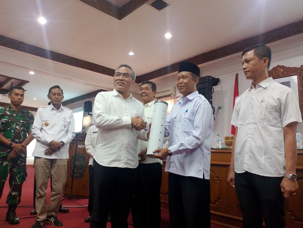 Bupati Bantul Ungkap Oknum Pengambil Sampah Buang Limbah ke Sungai demi Hindari Biaya