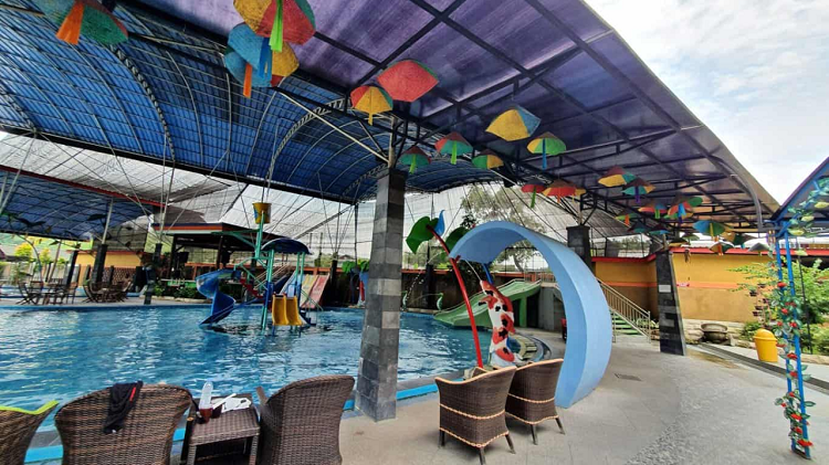 Menjelajahi Surga Air Destinasi Wisata Keluarga Terpopuler di Kediri, Cek Info Lengkapnya Disini