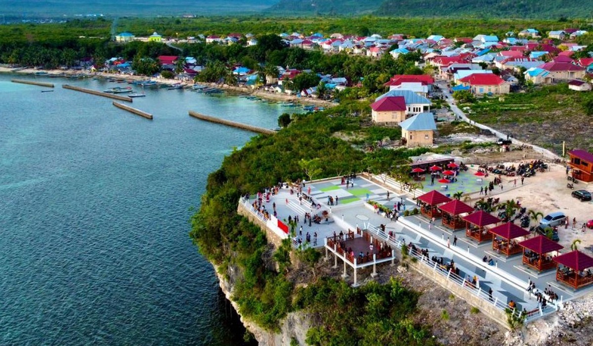 7 Daftar Wisata Memukau dengan Lanskap Alam Memanjakan Mata di Pulau Buton, Cek Disini
