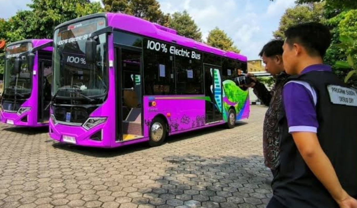 Sudah Diluncurkan Pekan Lalu, Bus Listrik Trans Jogja Belum Siap Layani saat Libur Nataru