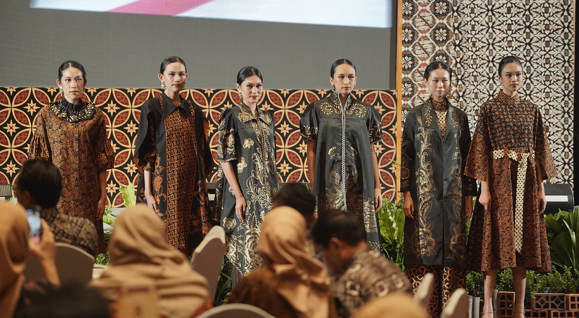 Batik Indonesia Wajib Go Global, Sri Sultan Beberkan Strategi di JIBB 2025