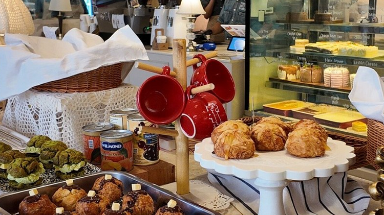 Daftar Kafe Estetik di Bandung Cocok Untuk Menikmati Kehangatan Akhir Tahun, Cek Infonya Disini