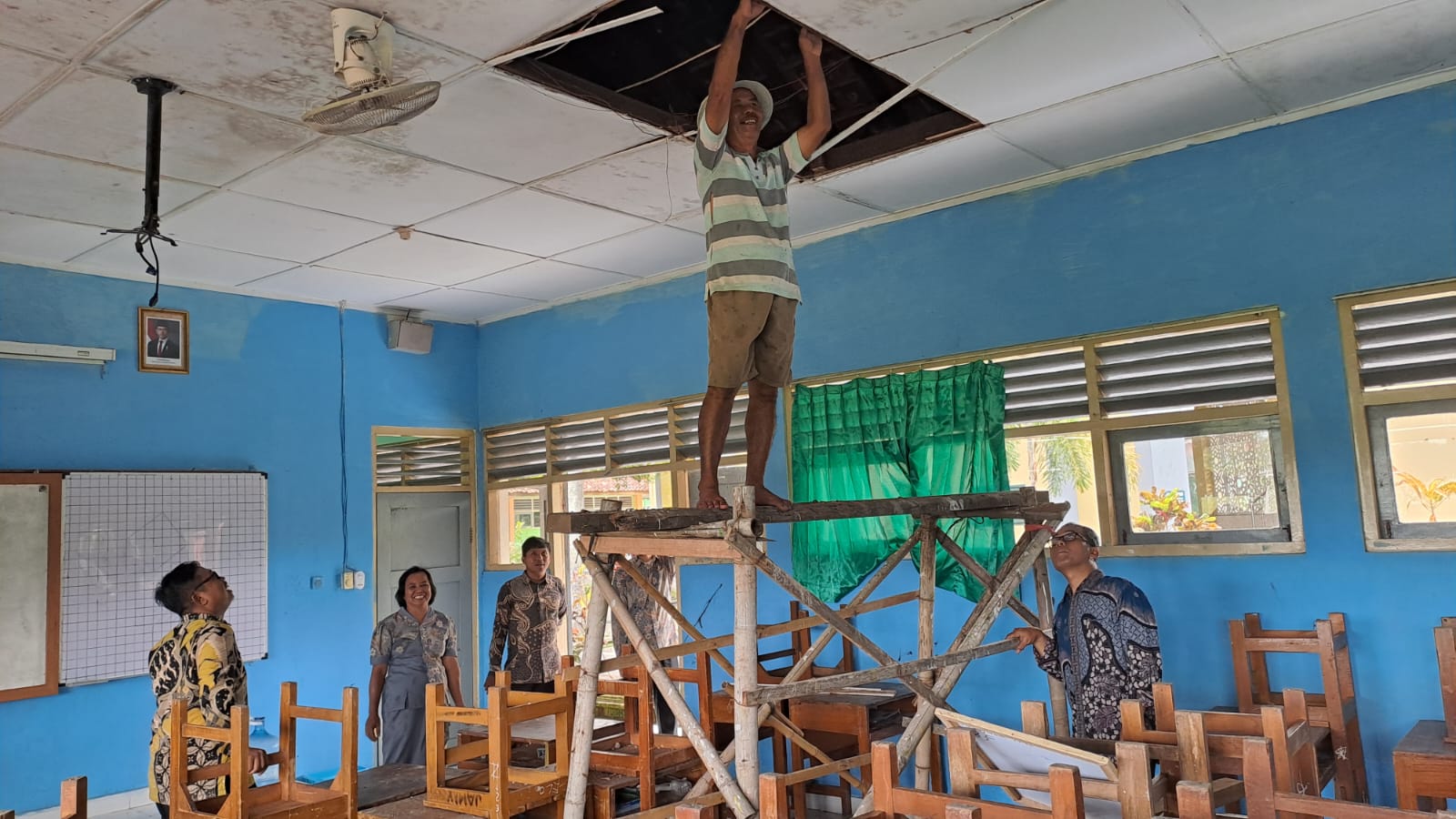 Orang Tua Murid SMPN 2 Kalasan Patungan Perbaiki Masjid Sekolah